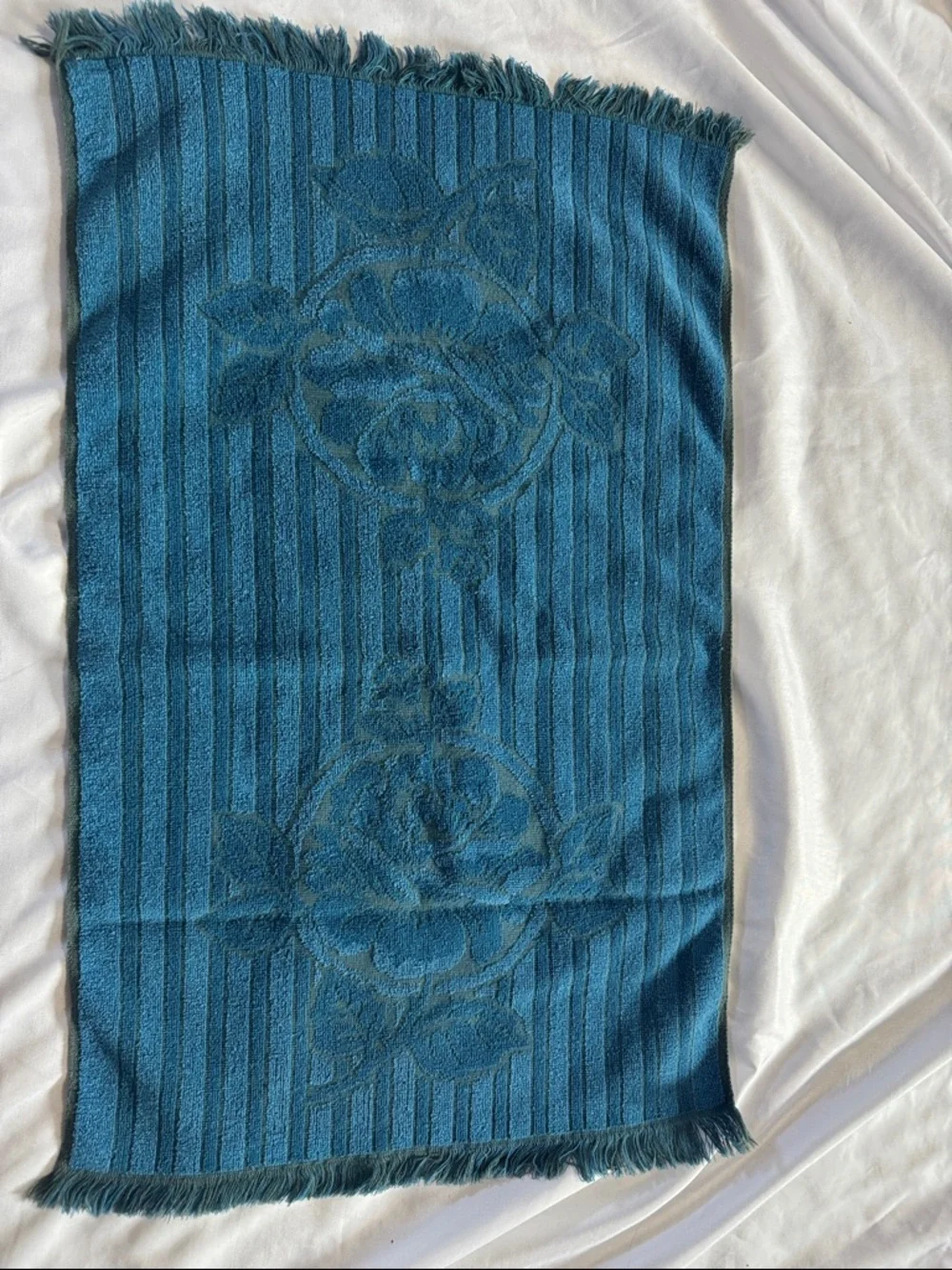 Vintage Fieldcrest Blue Floral Fringe Bath Towel